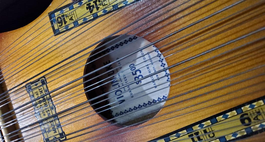 Violin uke 2025
